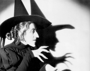 Margaret-hamilton-the-wicked-witch-in-the-wizard-of-oz_edit